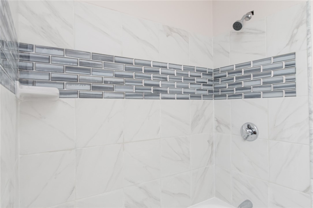 237 Shamrock Drive Warwick, RI 02886 - Photo 15 of 32