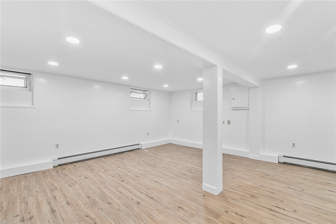 237 Shamrock Drive Warwick, RI 02886 - Photo 17 of 32