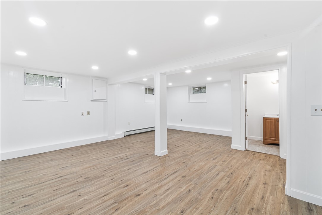 237 Shamrock Drive Warwick, RI 02886 - Photo 18 of 32