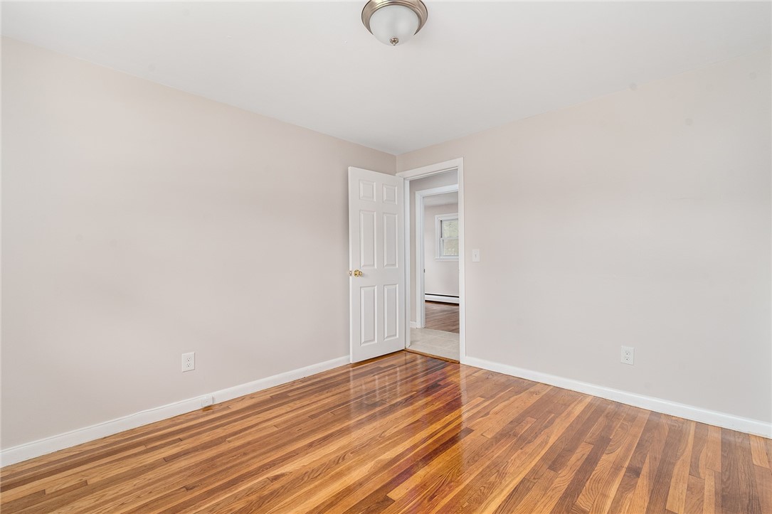 237 Shamrock Drive Warwick, RI 02886 - Photo 21 of 32