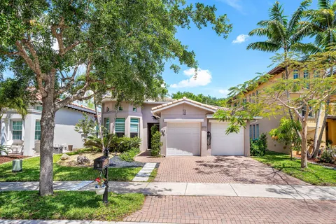 $899,000 | 10715 Northwest 83rd Court, Parkland, FL 33076