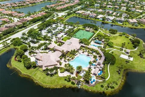 $899,000 | 10715 Northwest 83rd Court, Parkland, FL 33076
