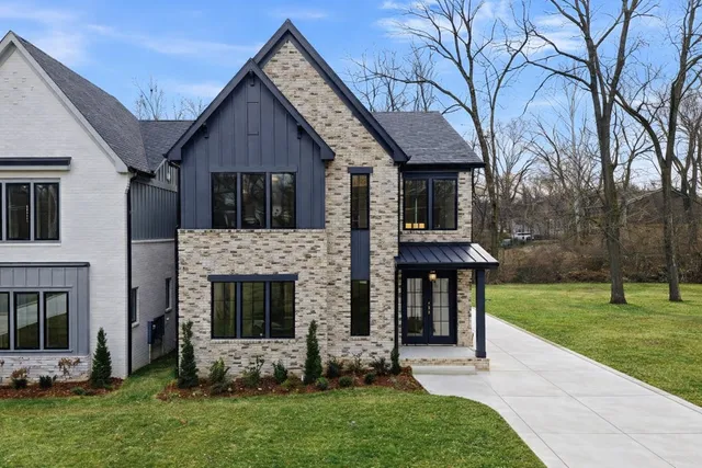 $1,950,000 | 1525 Graybar Lane, Nashville, TN 37215