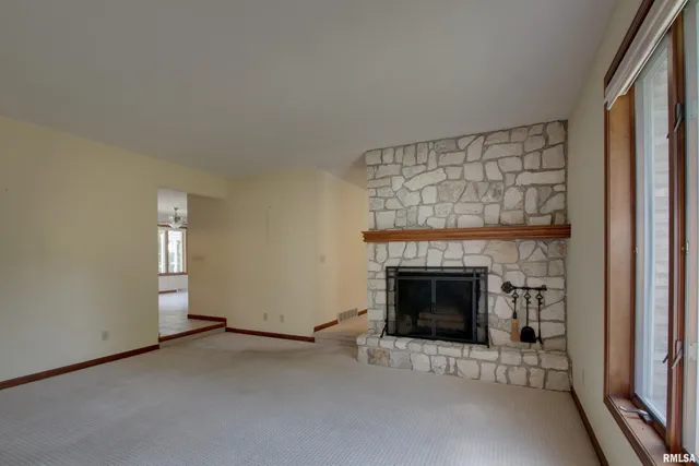 $450,000 | 5310 South 24th Street, Quincy, IL 62305