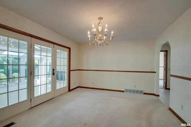 $450,000 | 5310 South 24th Street, Quincy, IL 62305