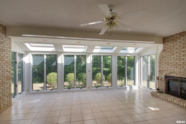 $450,000 | 5310 South 24th Street, Quincy, IL 62305