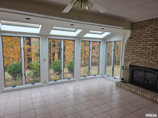 $450,000 | 5310 South 24th Street, Quincy, IL 62305