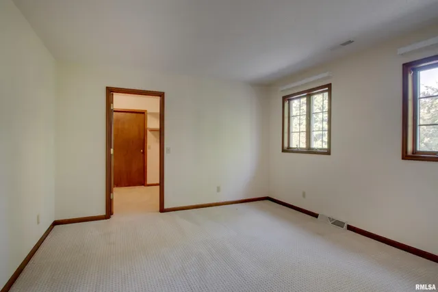 $450,000 | 5310 South 24th Street, Quincy, IL 62305