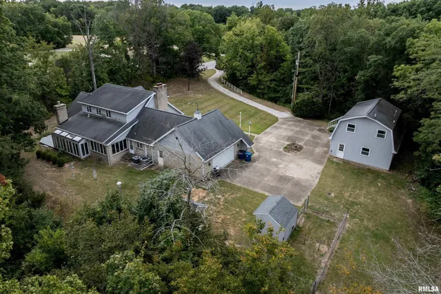 $450,000 | 5310 South 24th Street, Quincy, IL 62305