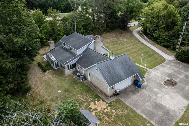 $450,000 | 5310 South 24th Street, Quincy, IL 62305