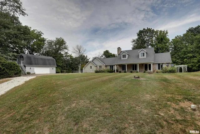 $450,000 | 5310 South 24th Street, Quincy, IL 62305