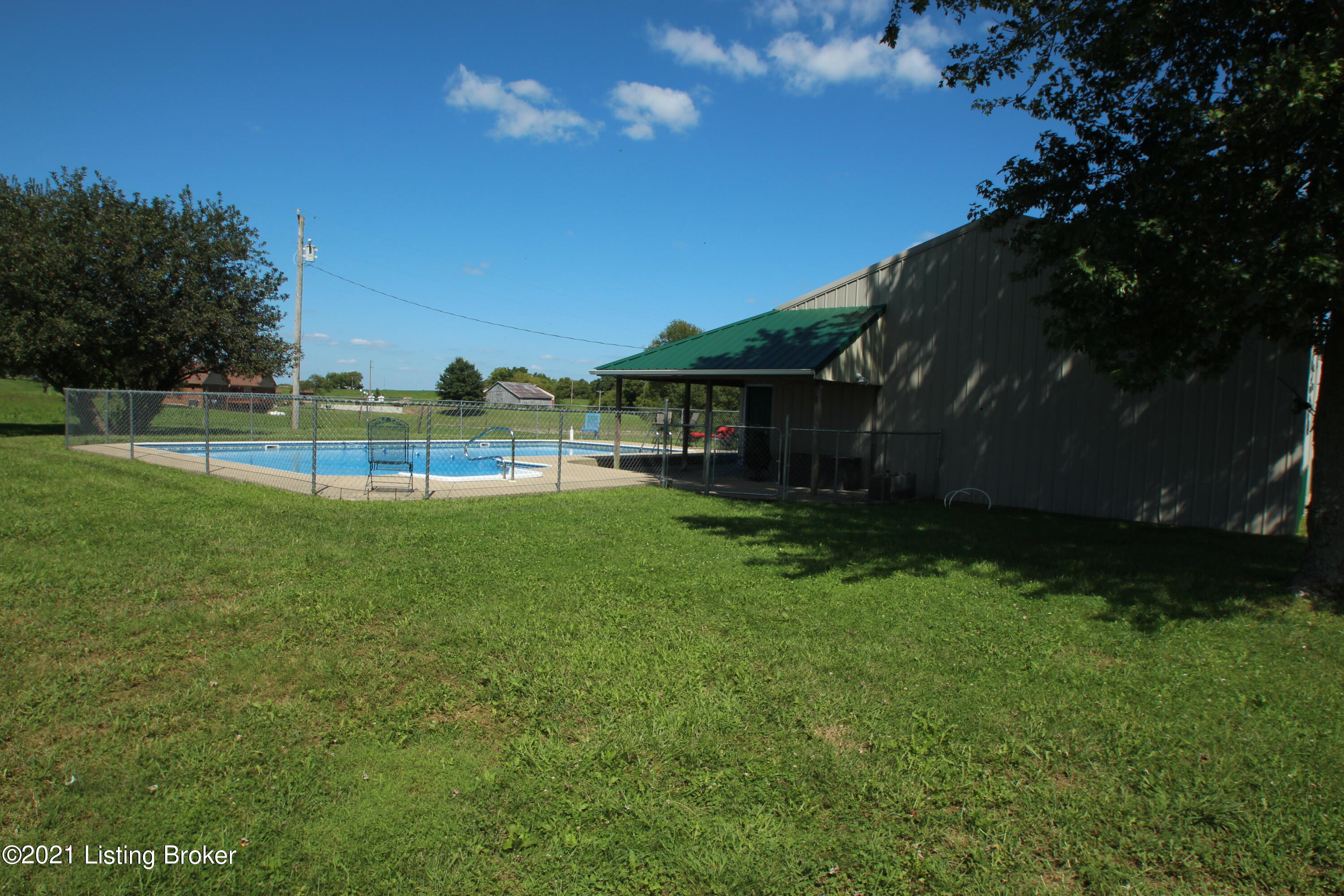 6175 Bethlehem Road Pleasureville, KY 40057 - Photo 27 of 106 IMG_9070