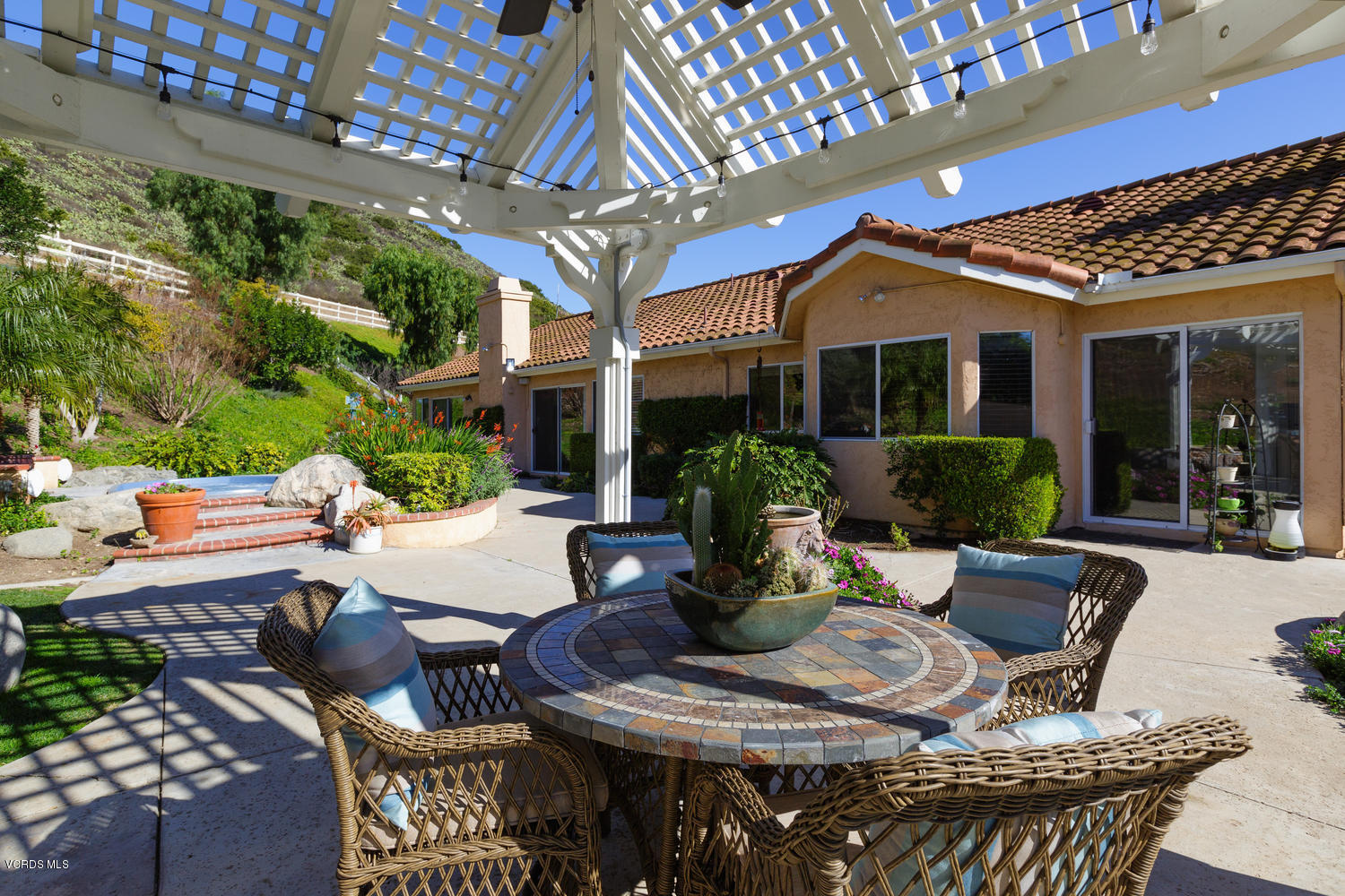 2691 Riata Court Camarillo, CA 93012 - Photo 10 of 36 2169 Riata Ct Camarillo CA-MLS_Size-027-