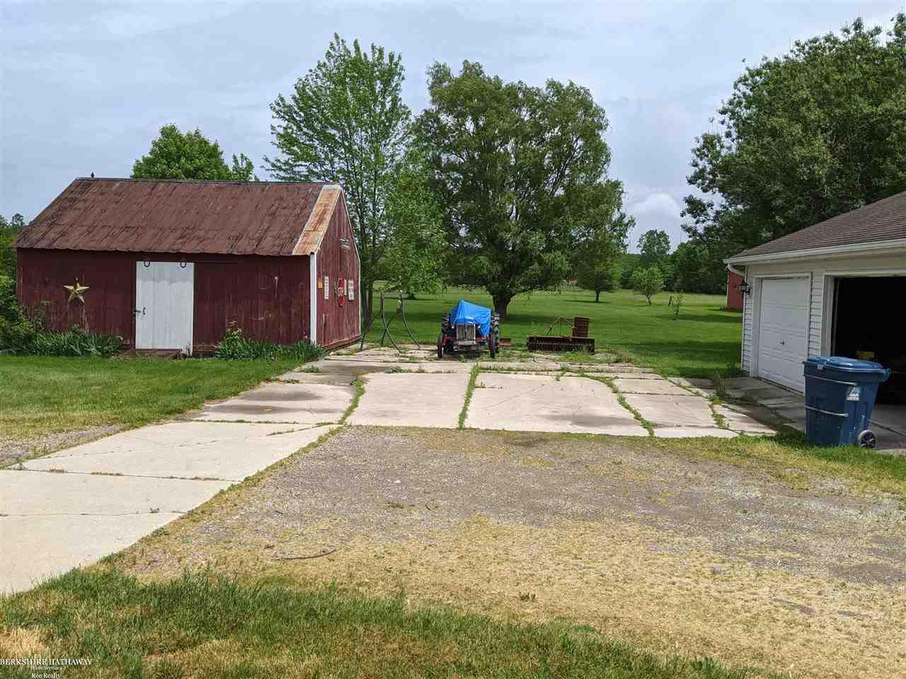 4113 Church Road Casco, MI 48064 - Photo 9 of 21