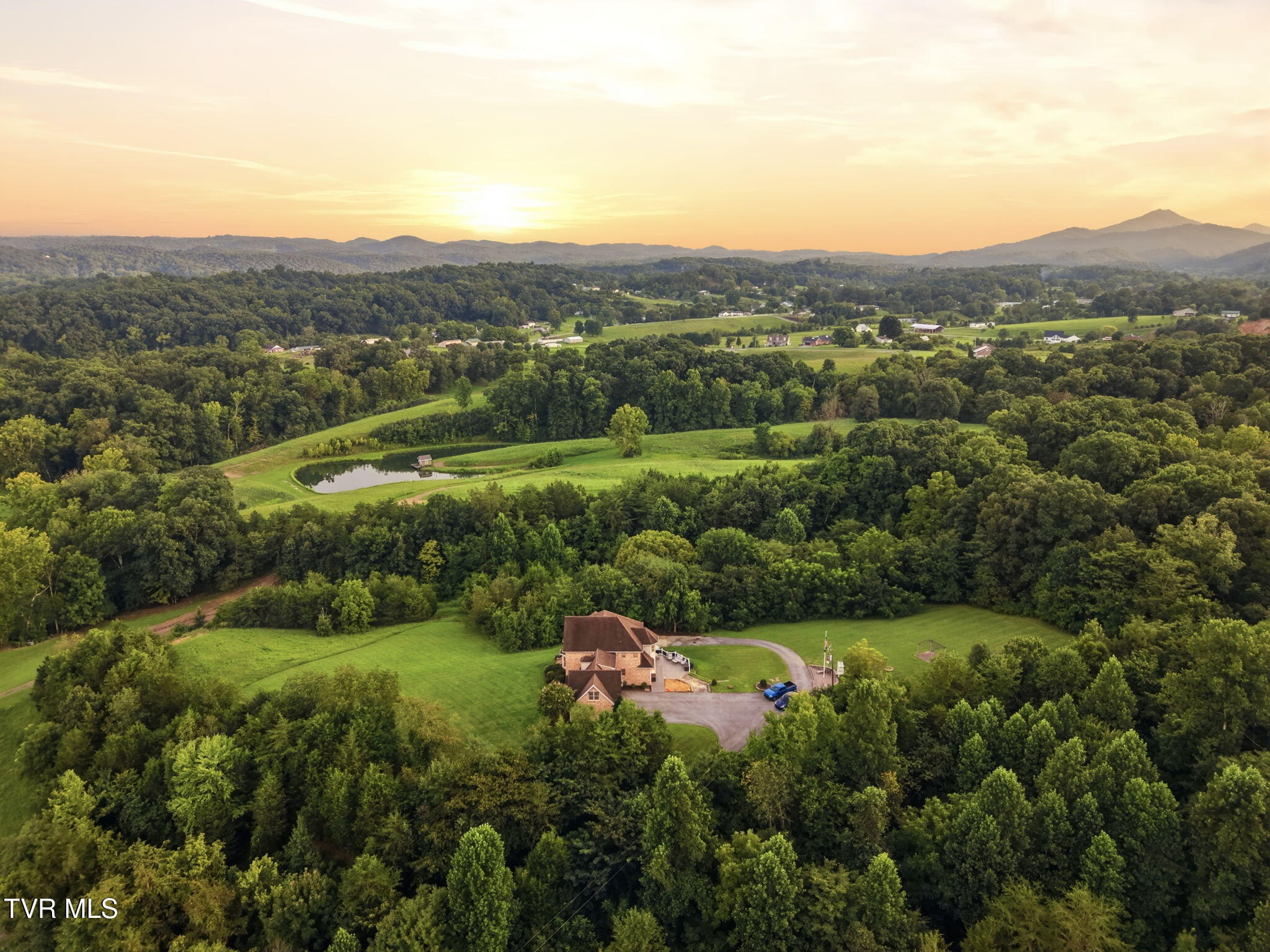 4017 Glen Alpine Road Kingsport, TN 37660 - Photo 73 of 77 7-web-or-mls-007_DJI_20260814195113_0730
