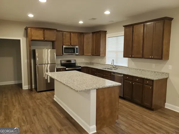 $1,725 | 1266 1st Street, Unit C, Dudley, GA 31022