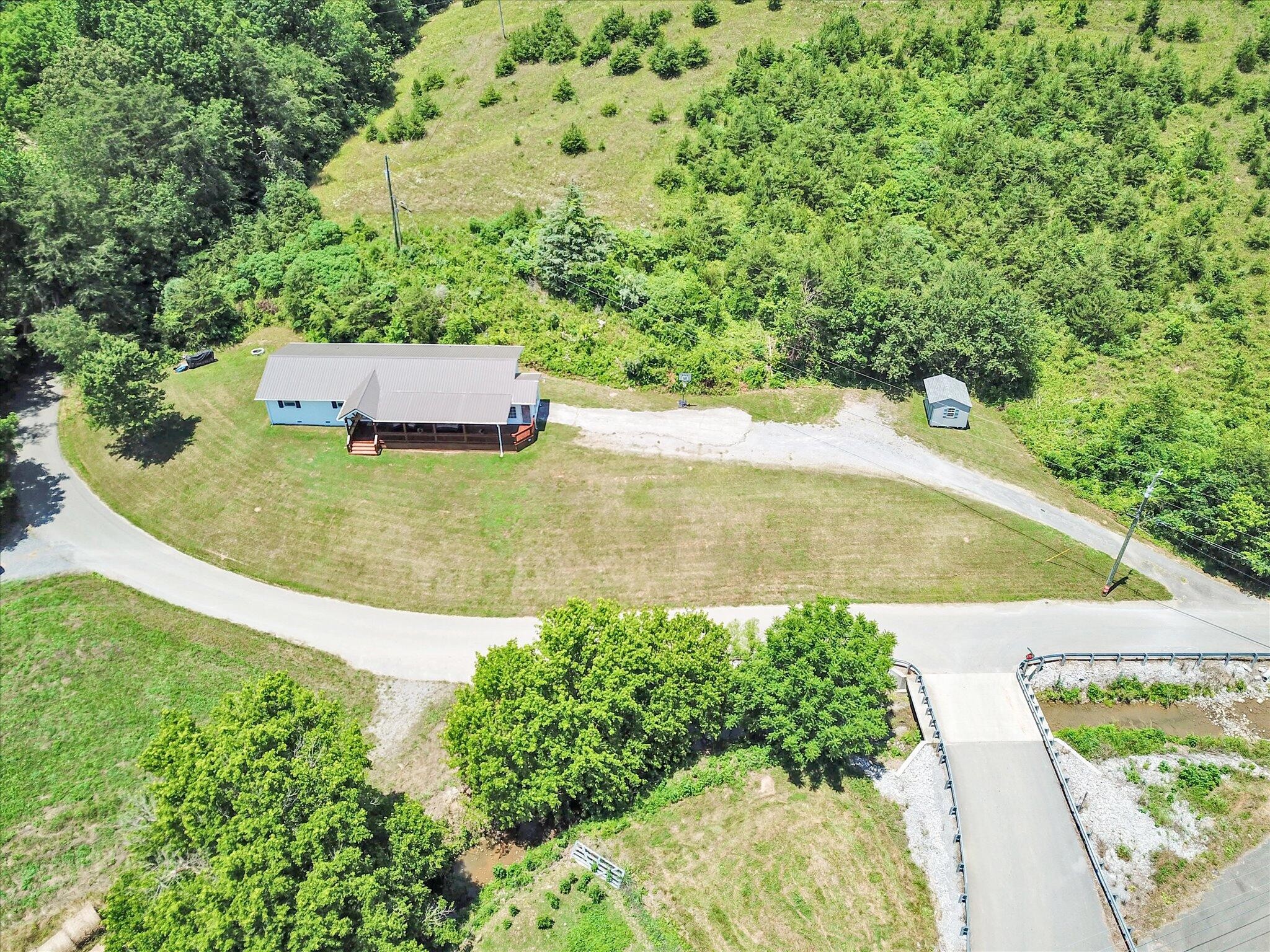 850 Loop Road Sevierville, TN 37876 - Photo 29 of 32 Gallery Image 29