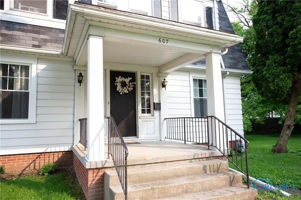 607 River Road Maumee, OH 43537 - Photo 3 of 23 Gallery Image 3