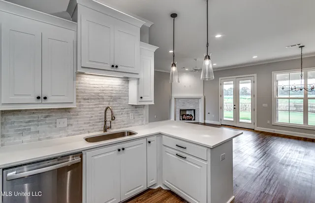 $355,000 | 502 Black Cherry Cove, Canton, MS 39046