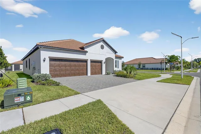 $499,900 | 17415 Holly Wl Avenue, Wimauma, FL 33598