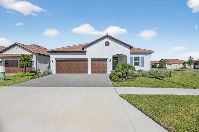 $499,900 | 17415 Holly Wl Avenue, Wimauma, FL 33598