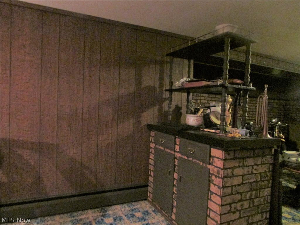 1398 Orchardview Road Independence, OH 44131 - Photo 19 of 21 Movable Storage