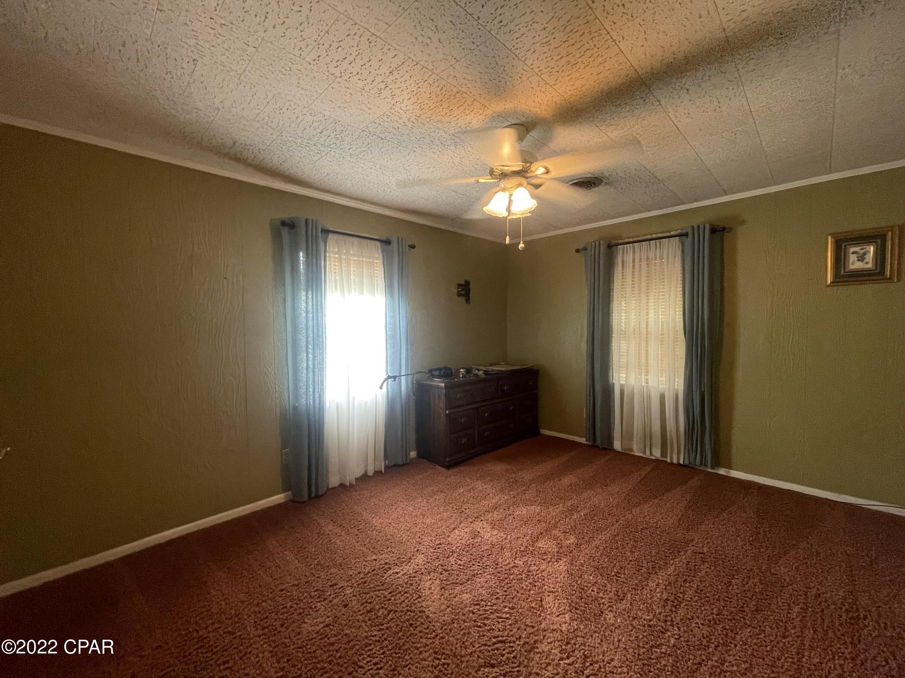 5674 Hummingbird Road Bascom, FL 32423 - Photo 7 of 36