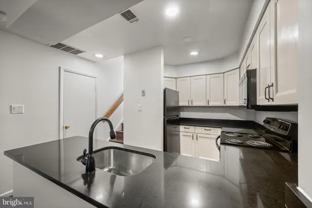 $310,000 | 18120 Windsor Hill Drive, Unit 106A, Olney, MD 20832