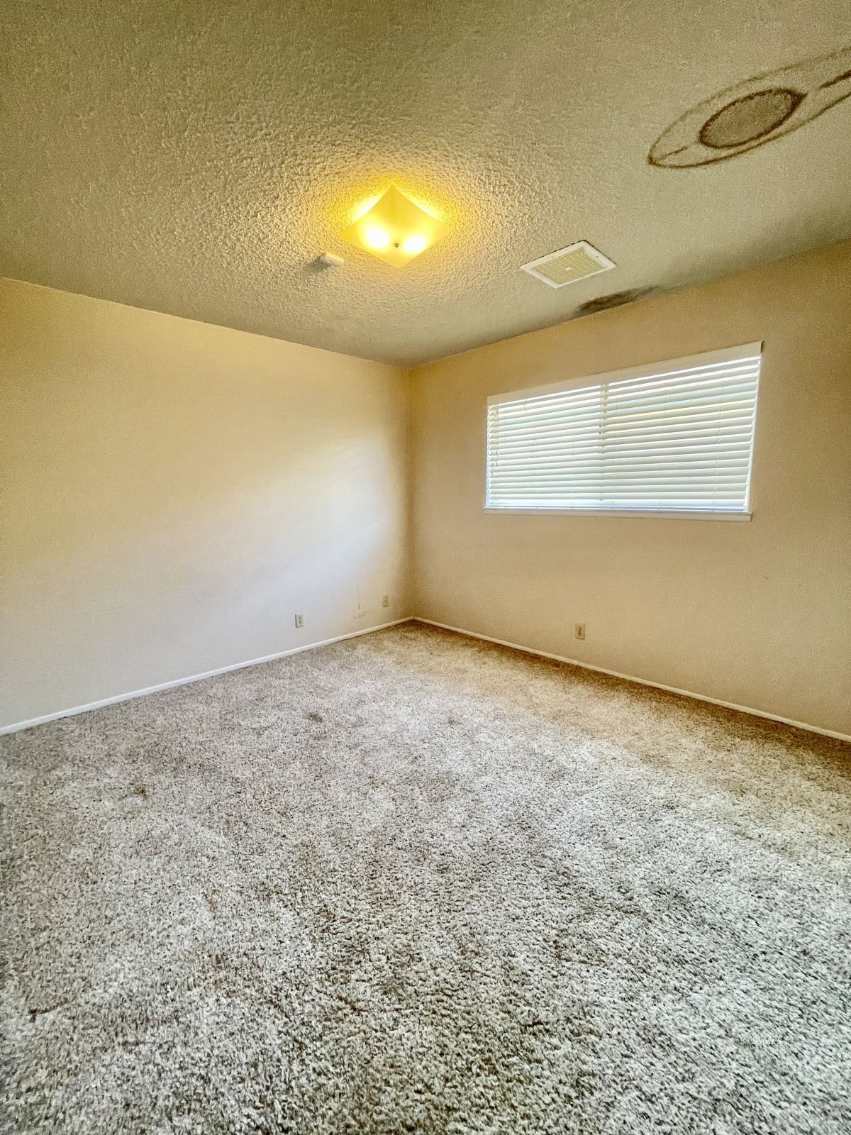 228 South Greenlawn Street Ridgecrest, CA 93555 - Photo 18 of 35