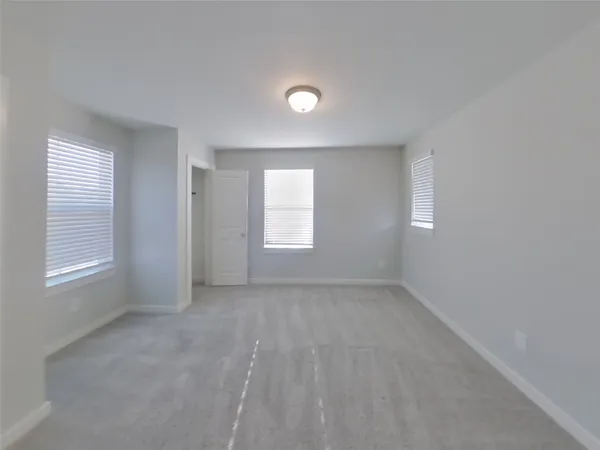 $2,299 | 9835 Willow Creek, Unit 218, Tomball, TX 77375