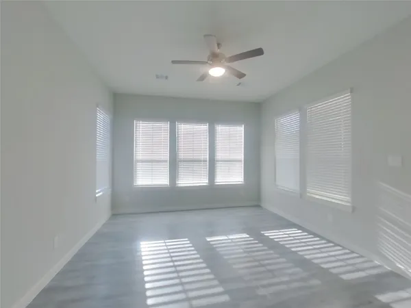 $2,299 | 9835 Willow Creek, Unit 218, Tomball, TX 77375