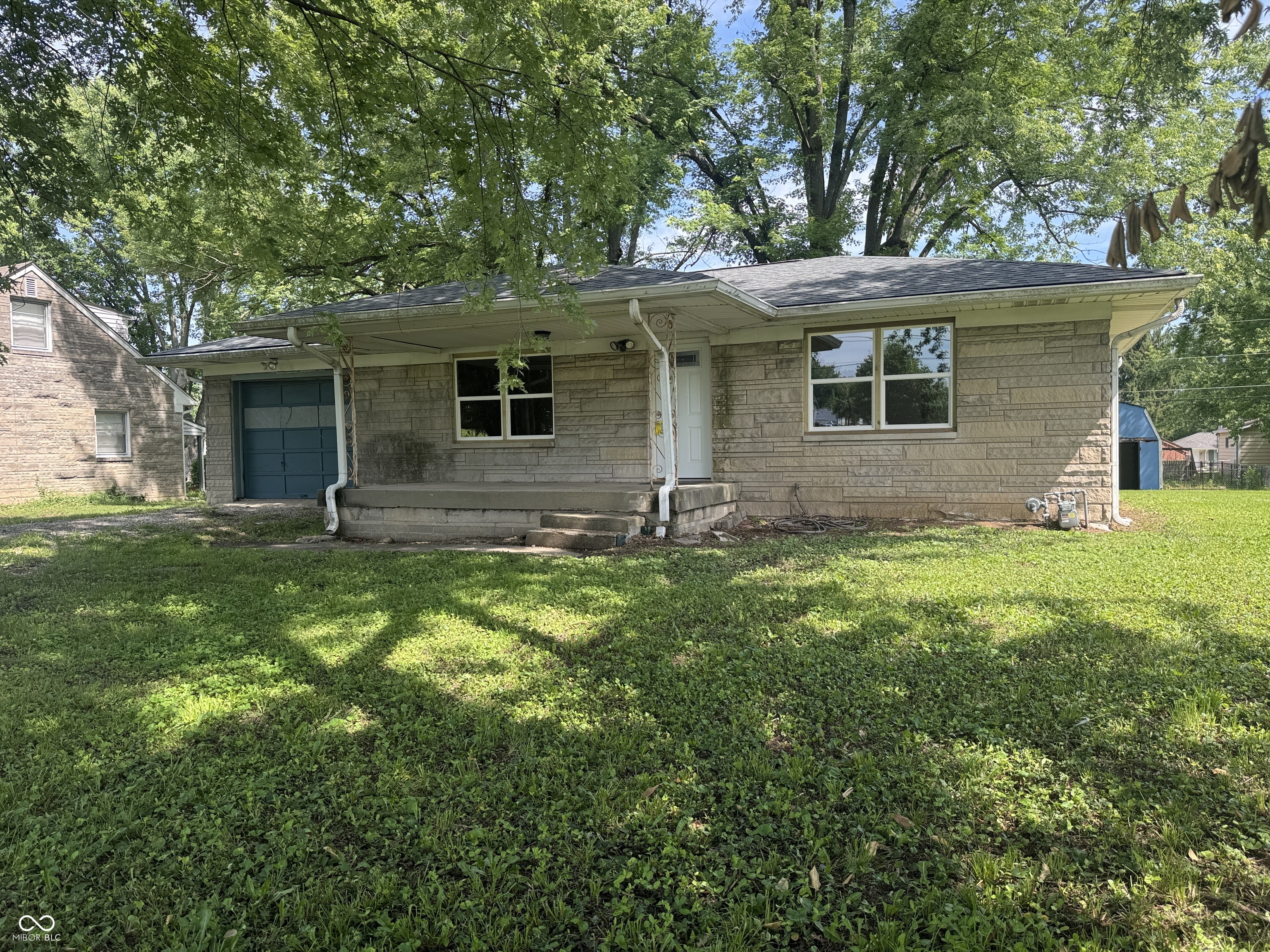 2324 East Thompson Road Indianapolis, IN 46227 - Photo 1 of 12