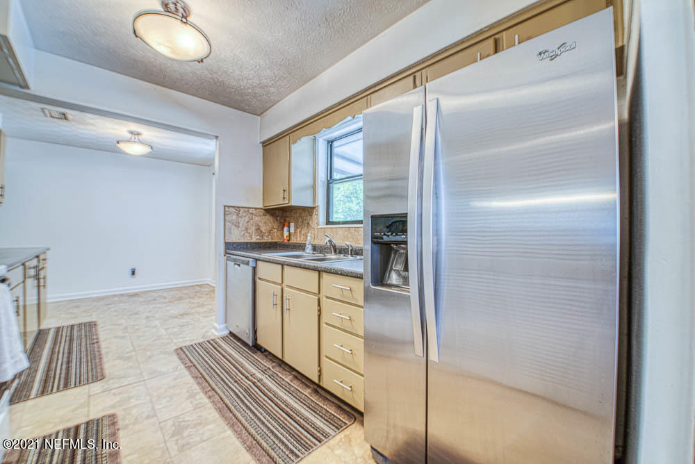 10435 Jolynn Road Jacksonville, FL 32225 - Photo 5 of 26 Kitchen - View 2