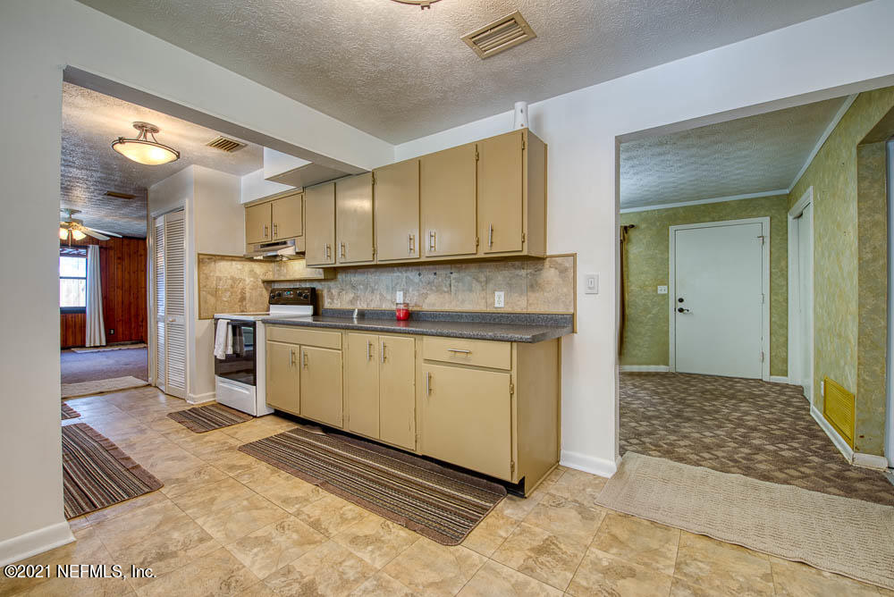 10435 Jolynn Road Jacksonville, FL 32225 - Photo 6 of 26 Kitchen - View 1