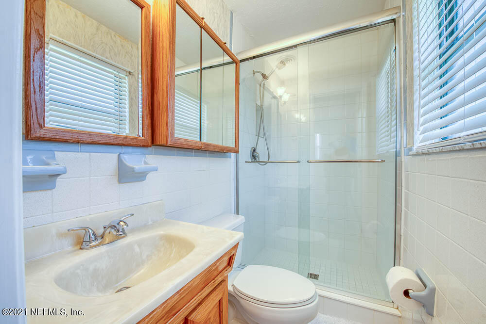 10435 Jolynn Road Jacksonville, FL 32225 - Photo 9 of 26 Master Bath