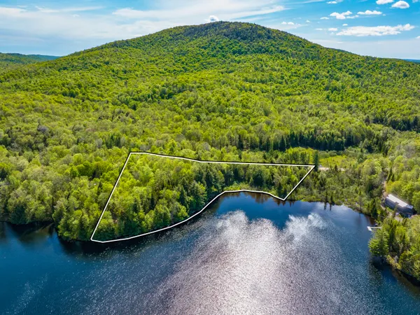 $299,900 | 49 Gull Pond Road, Piercefield, NY 12986