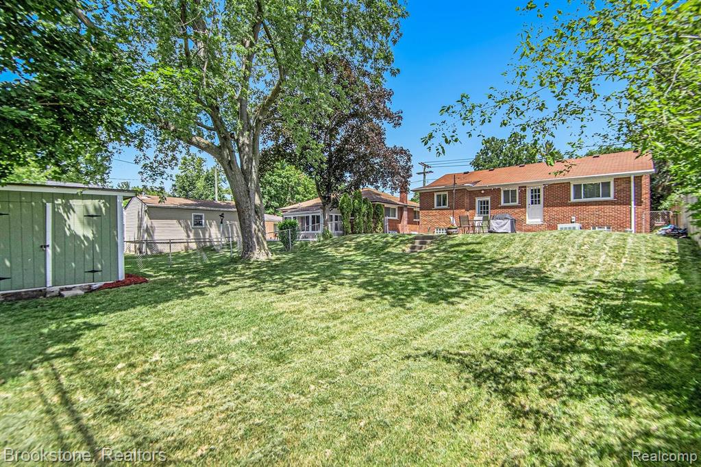 1005 1st Street Rochester, MI 48307 - Photo 5 of 26