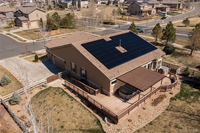 a view of a white building