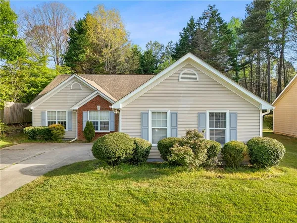 $2,250 | 678 Arbour Way, Suwanee, GA 30024