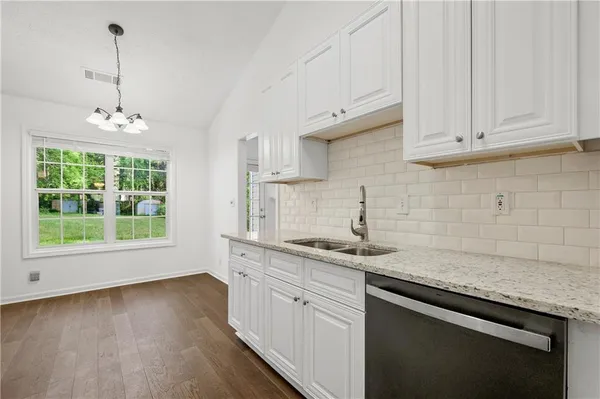 $2,250 | 678 Arbour Way, Suwanee, GA 30024