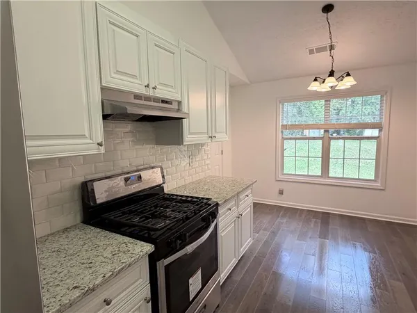 $2,250 | 678 Arbour Way, Suwanee, GA 30024