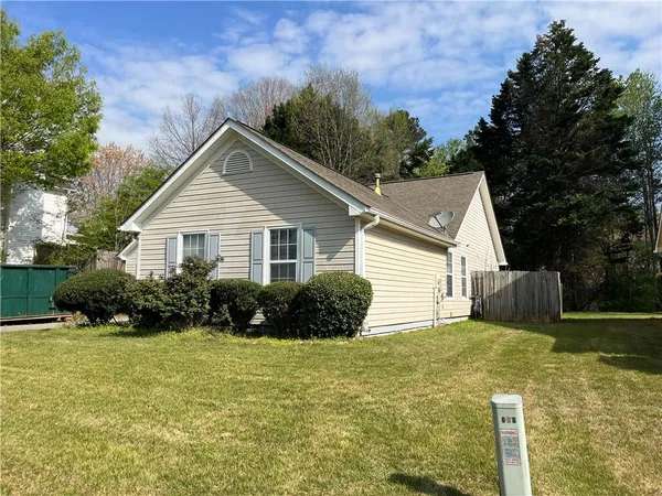 $2,250 | 678 Arbour Way, Suwanee, GA 30024