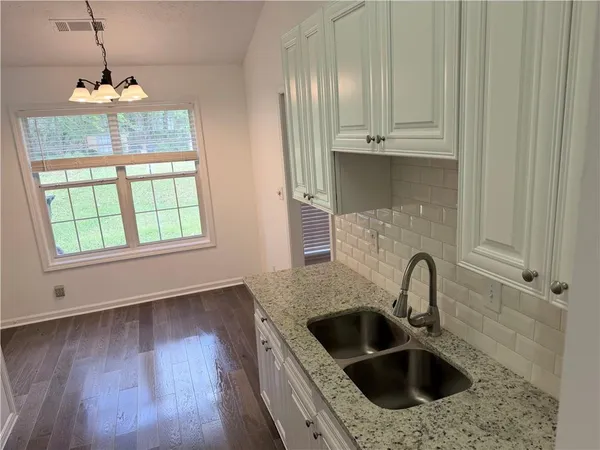 $2,250 | 678 Arbour Way, Suwanee, GA 30024