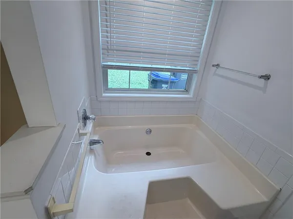 $2,250 | 678 Arbour Way, Suwanee, GA 30024