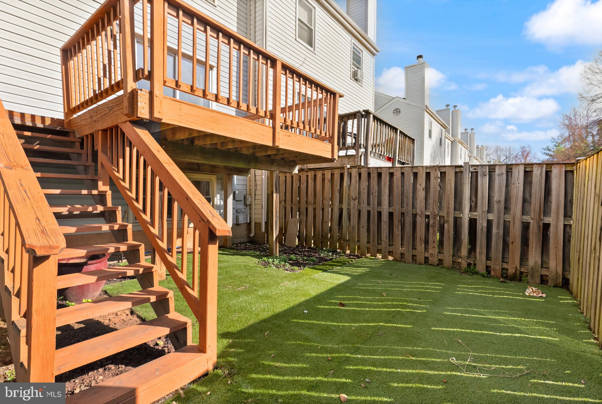 3733 Roxbury Lane Alexandria, VA 22309 - Photo 31 of 37 a view of a building with a swimming pool