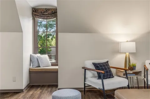 $2,100,000 | 2211 West 69th Terrace, Mission Hills, KS 66208