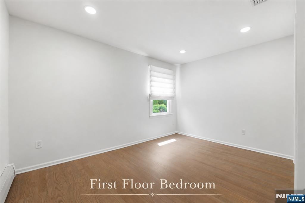 508 Tether Lane Paramus, NJ 07652 - Photo 15 of 47