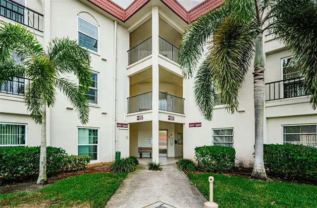 $1,400 | 2700 Bayshore Boulevard, Unit 4101, Dunedin, FL 34698