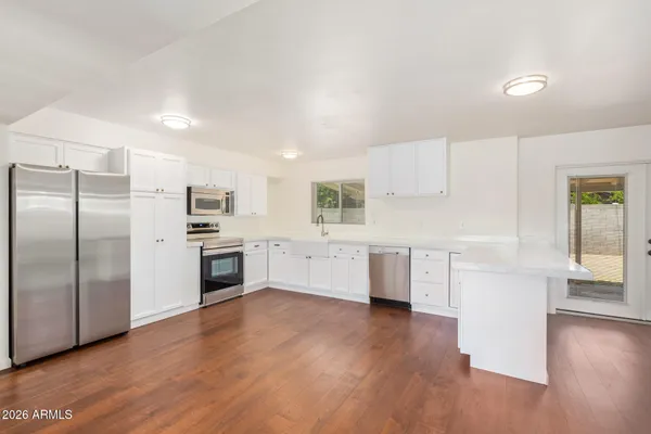 $3,100 | 108 West Balboa Drive, Tempe, AZ 85282