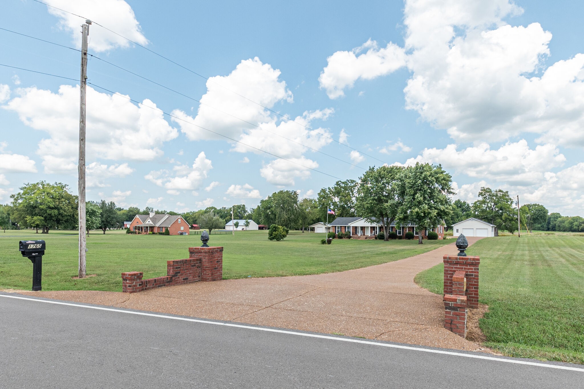 1765 Vesta Road Lebanon, TN 37090 - Photo 1 of 36 a front view of a house with garden